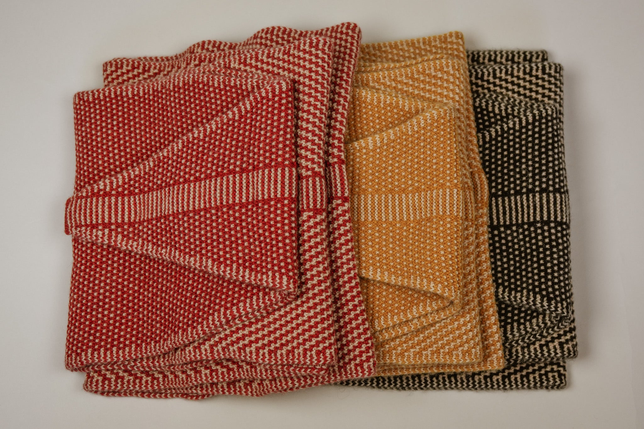 Taranaki Scarf in Camel Down
