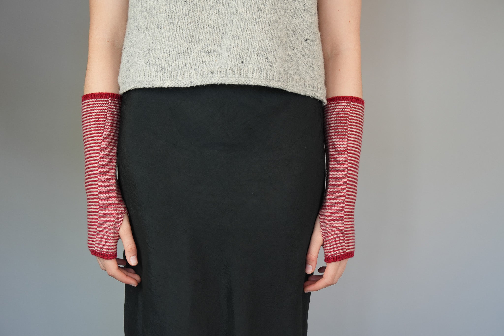 Punakaiki Wrist Warmers in Merino