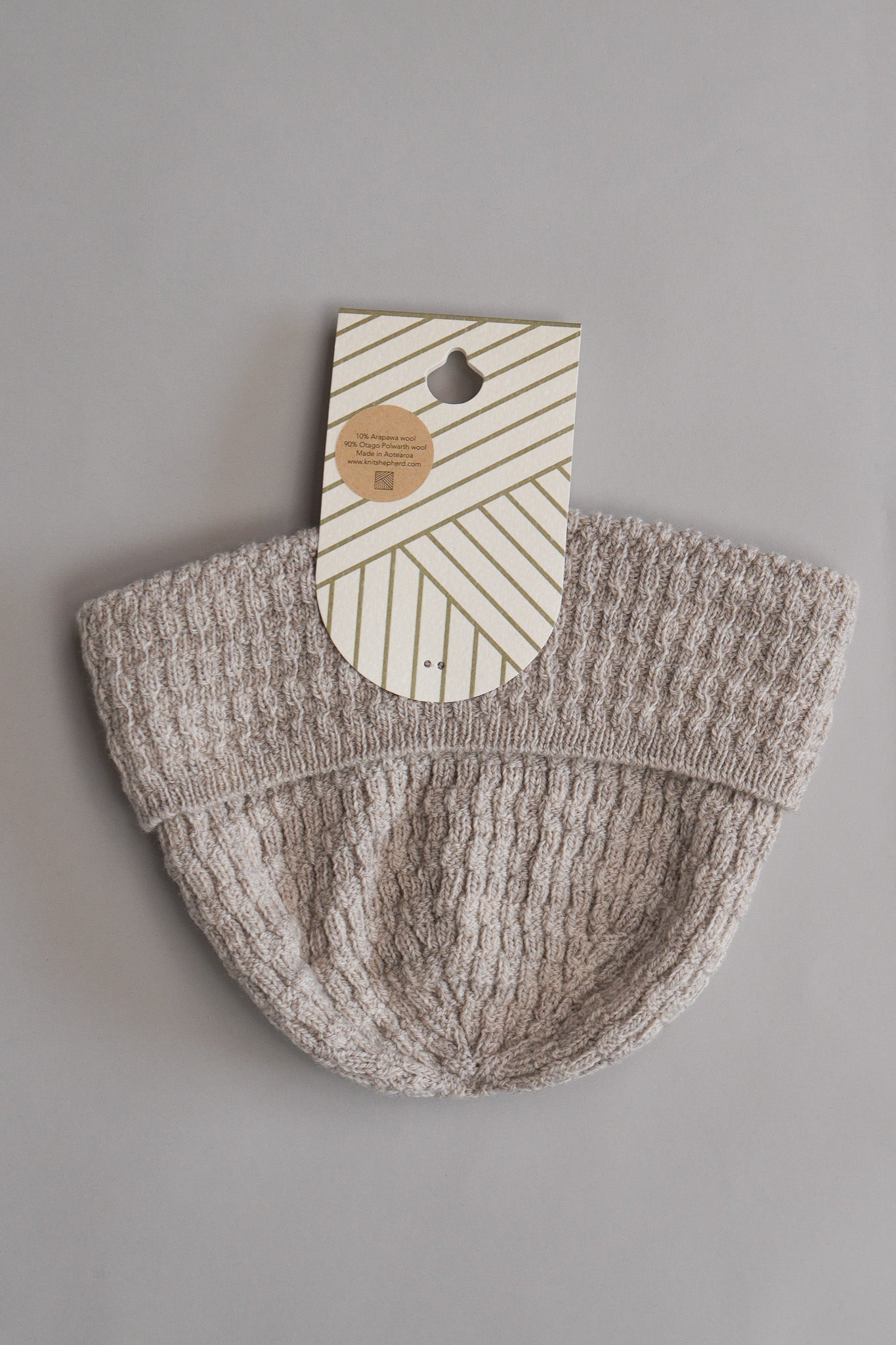 Cascade Hat in Arapawa Blend