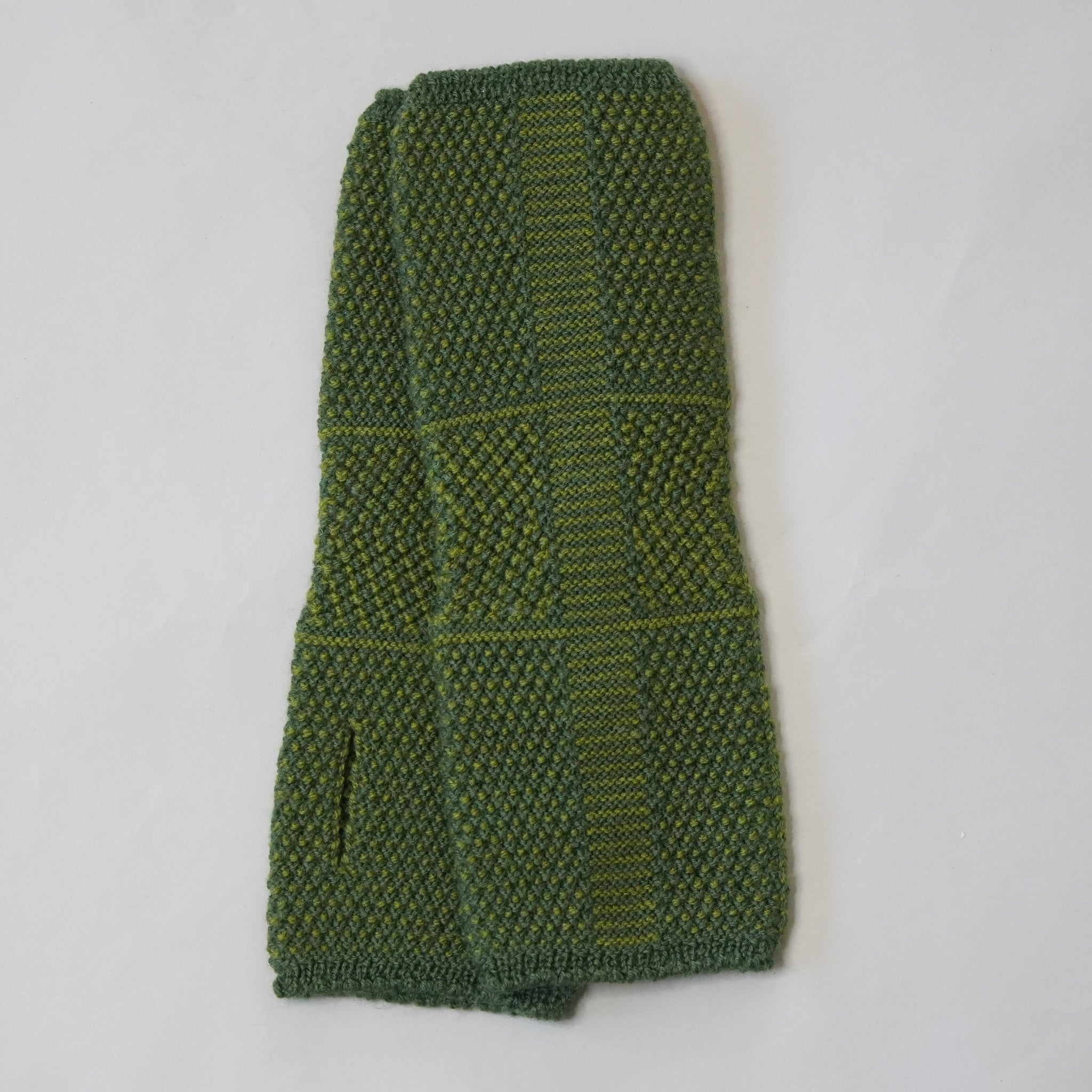 Taranaki Arm Warmers in Merino